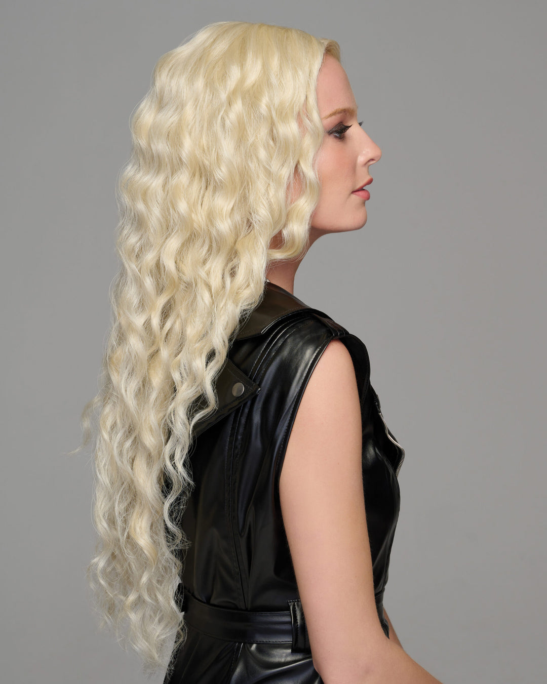 Hairdo Curly Girlie Wig product photo 6