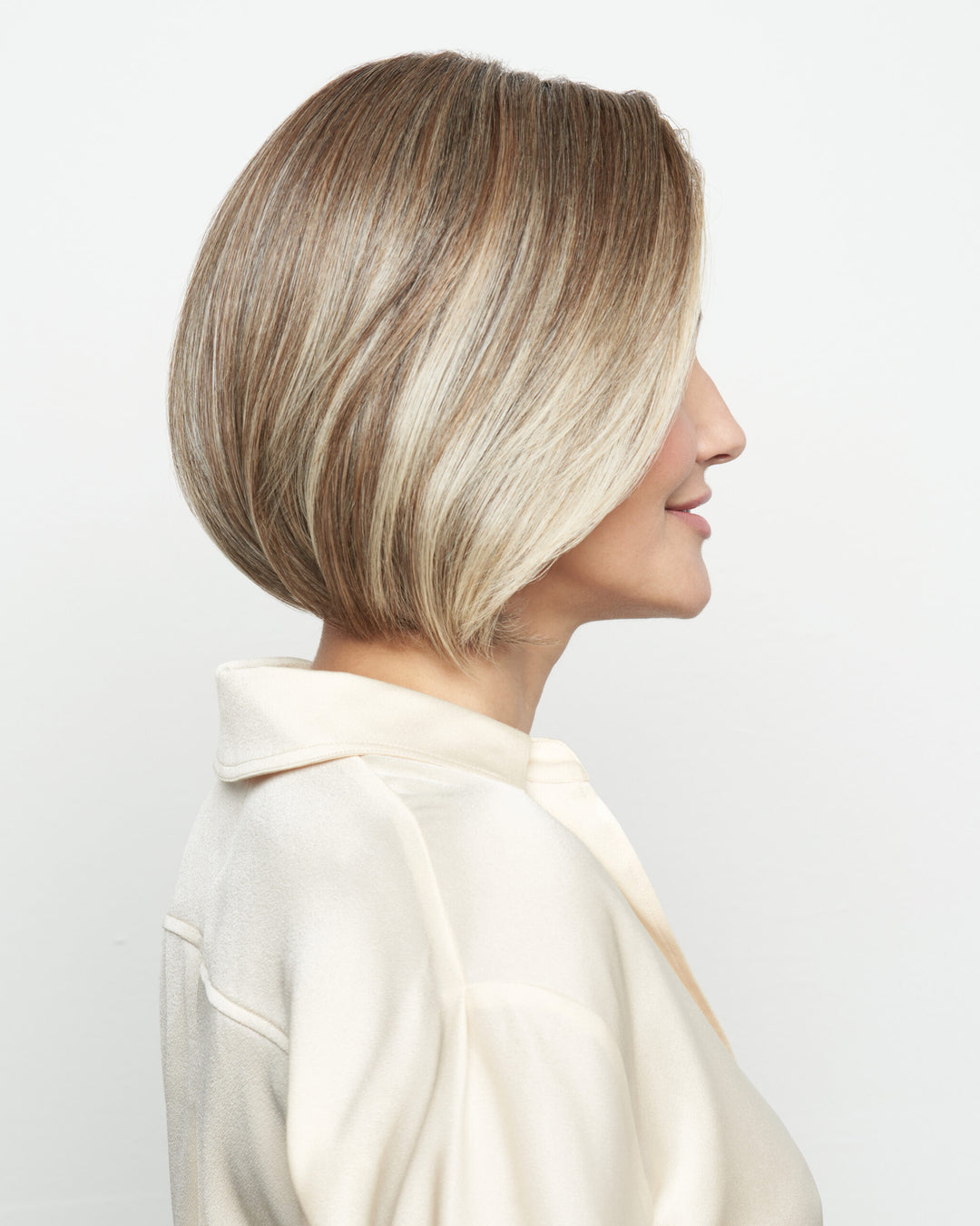 Raquel Welch Lets Rendezvous Wig product photo 2