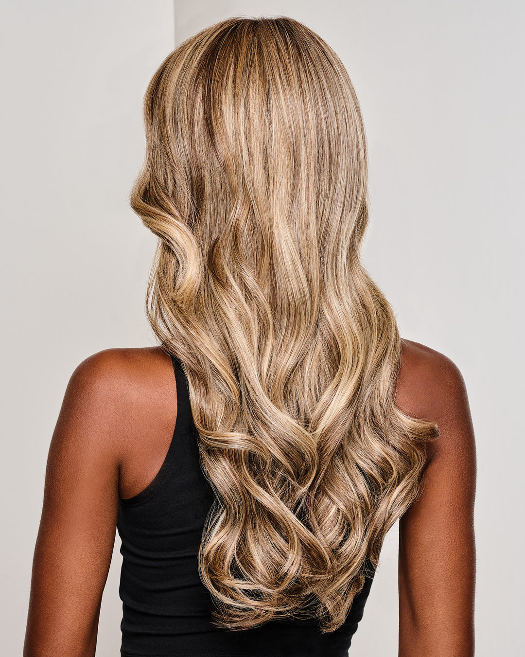 Raquel Welch Model Mode Wig product photo 9