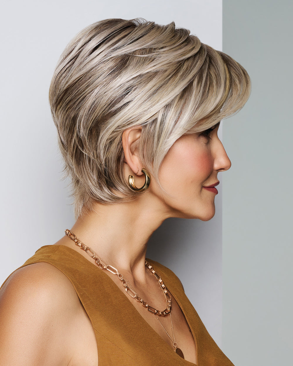 Raquel Welch Posh Premiere Wig product photo 2