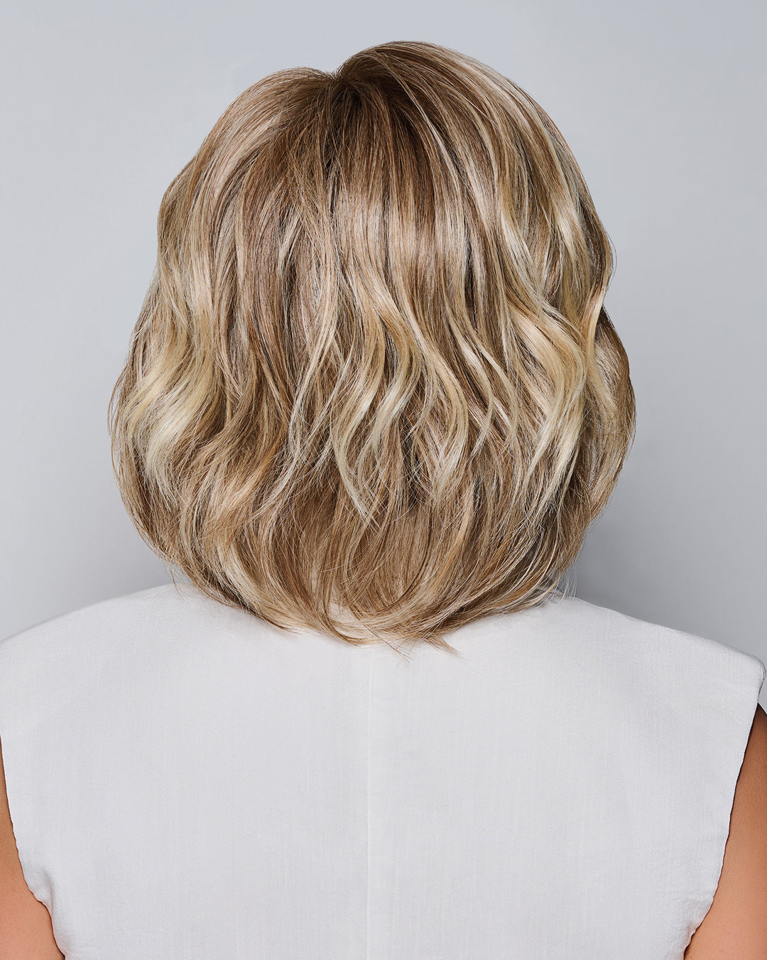 Raquel Welch Waves and Raves Wig product photo 3