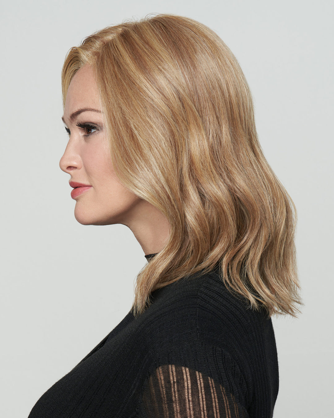 Raquel Welch Wavy Day Wig product photo 4