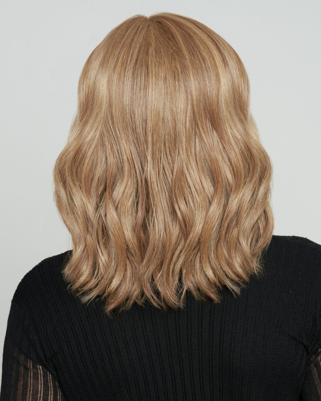 Raquel Welch Wavy Day Wig product photo 3