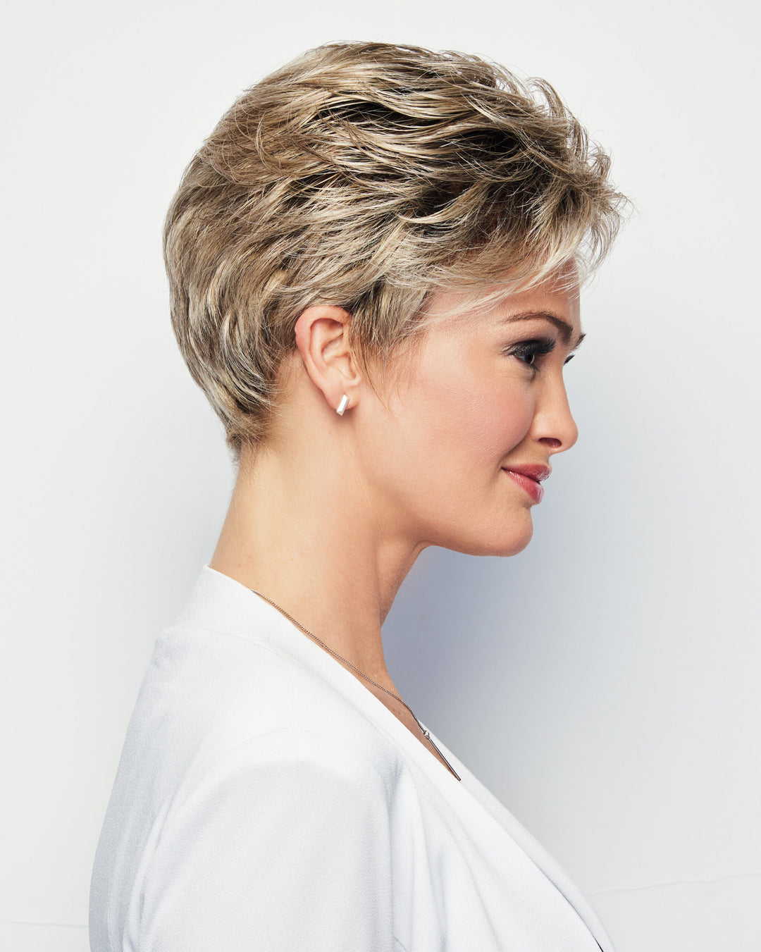 Raquel Welch Winner Elite Wig product photo 2