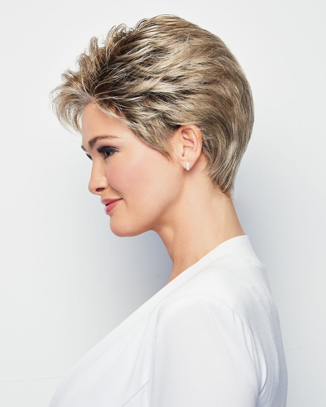 Raquel Welch Winner Elite Wig product photo 4